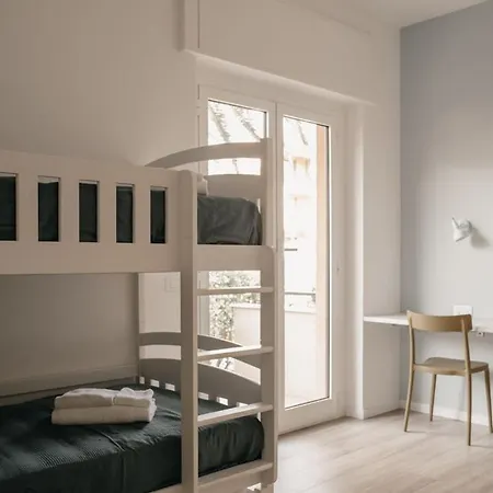 Casa Pirouette 펜션 알라시오